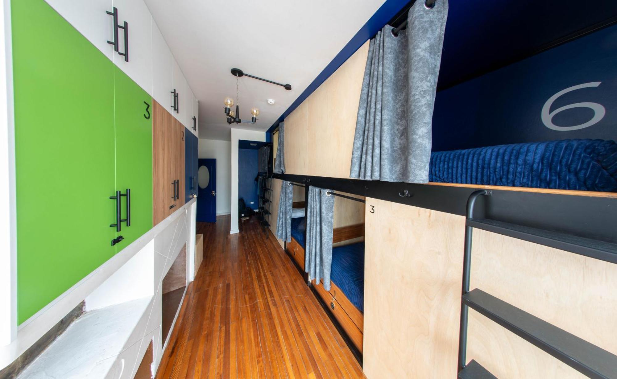 Community Hostel Quito Bagian luar foto