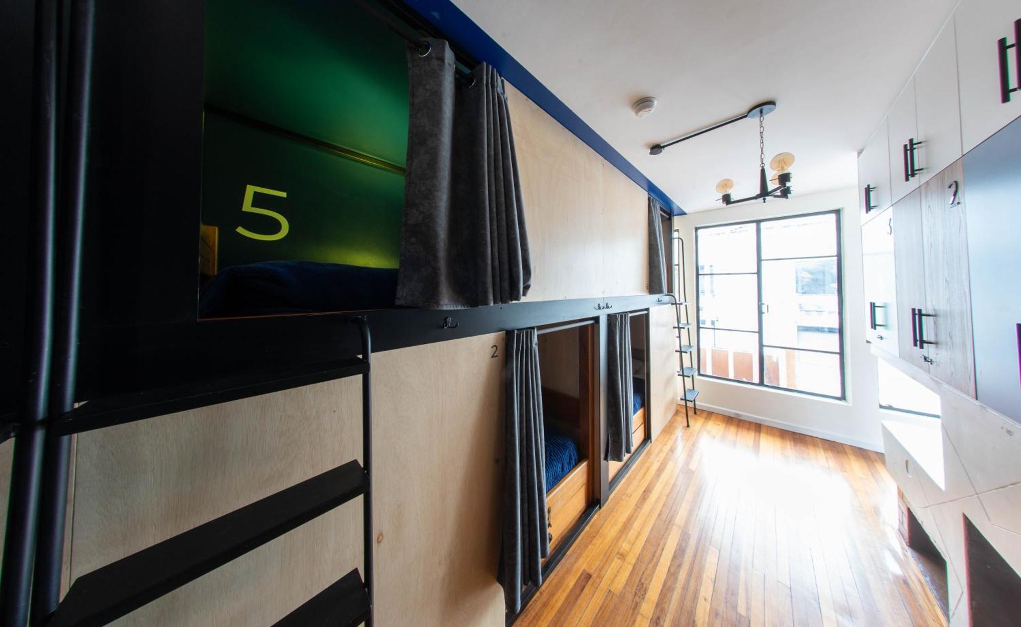 Community Hostel Quito Bagian luar foto